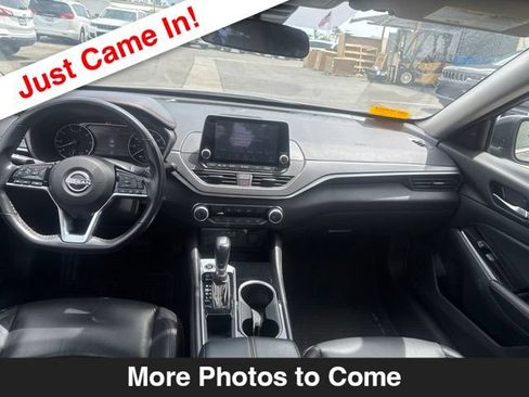 Used 2024 Nissan Altima 2.5 SR FWD image 10
