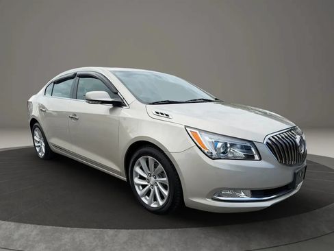 Used 2016 Buick LaCrosse Leather FWD image 3