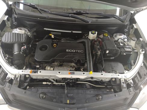 Used 2021 Chevrolet Equinox LS w/ LS Convenience Package image 30