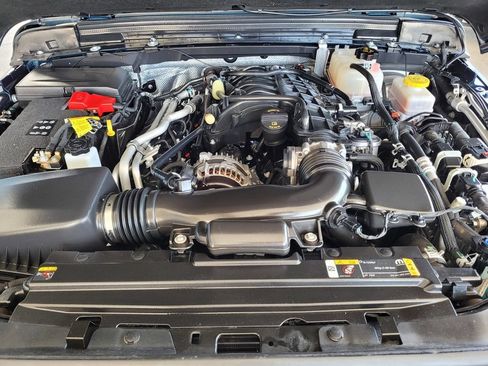 Used 2025 Jeep Wrangler Unlimited Sport AWD/4WD image 13