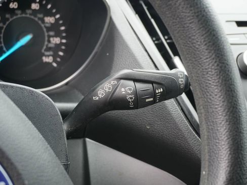 Used 2018 Ford Escape SE image 19