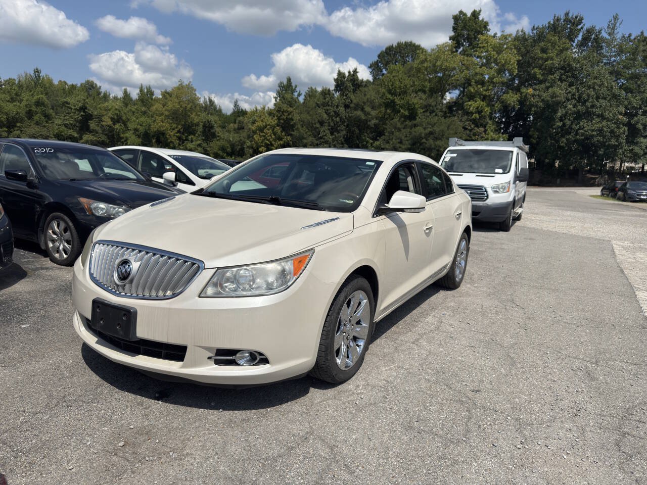 Used 2010 Buick LaCrosse CXL w/ Luxury Package AWD/4WD image 2