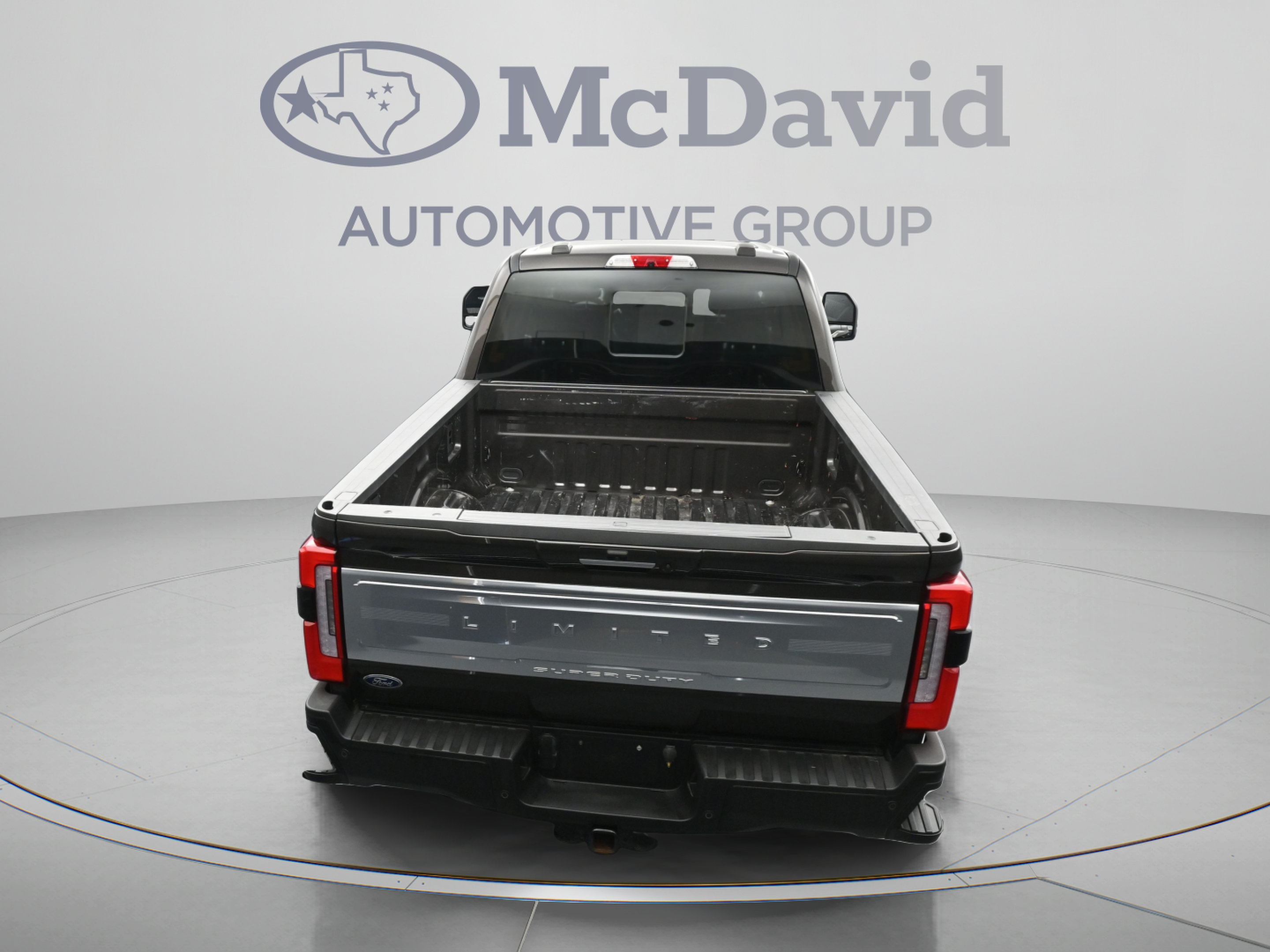Used 2024 Ford F350 Limited w/ FX4 Off-Road Package AWD/4WD image 39