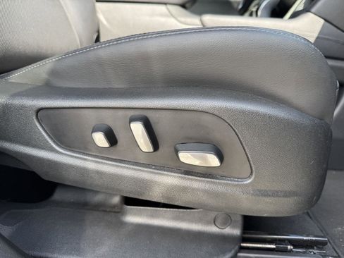 Used 2020 Cadillac XT6 Premium Luxury image 32