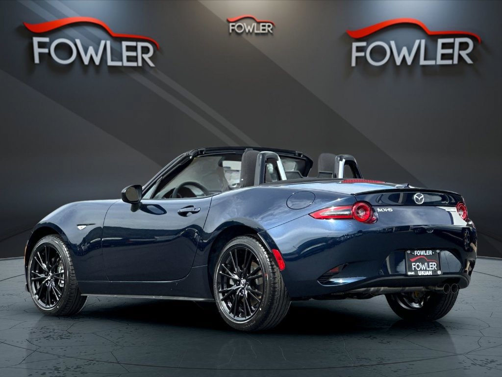New 2026 MAZDA MX-5 Miata Club w/ Interior Package RWD image 3