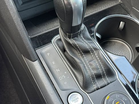 Used 2021 Volkswagen Atlas Cross Sport SEL AWD/4WD image 22