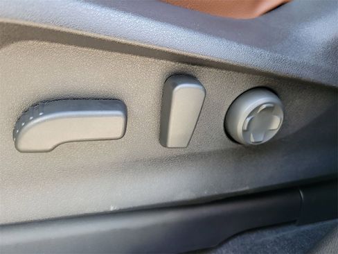 New 2026 Subaru Ascent Touring image 17