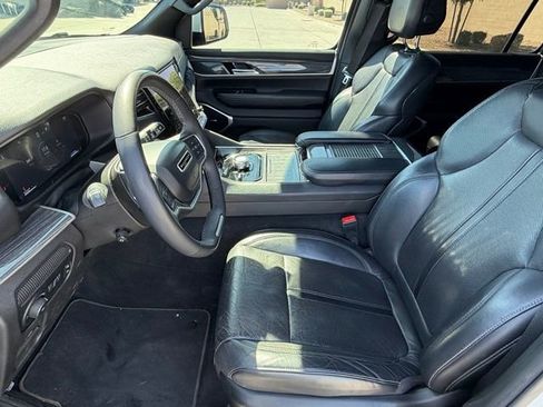 Used 2022 Jeep Wagoneer Series II image 11