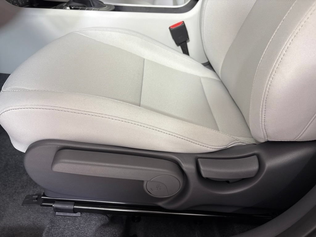 New 2027 Hyundai Kona SEL Sport FWD image 15