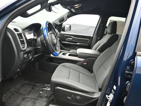 Used 2022 RAM 1500 Big Horn AWD/4WD image 10