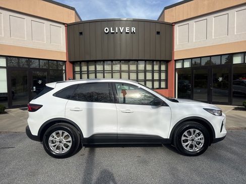 New 2025 Ford Escape Active w/ Tech Pack #1 image 8