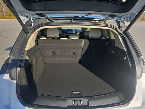 New 2026 Lincoln Corsair Reserve image 12