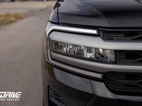 Used 2024 Ford Expedition Max XLT AWD/4WD image 5