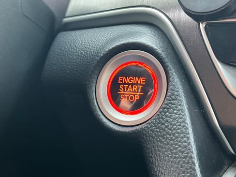 Used 2019 Honda Accord LX image 24