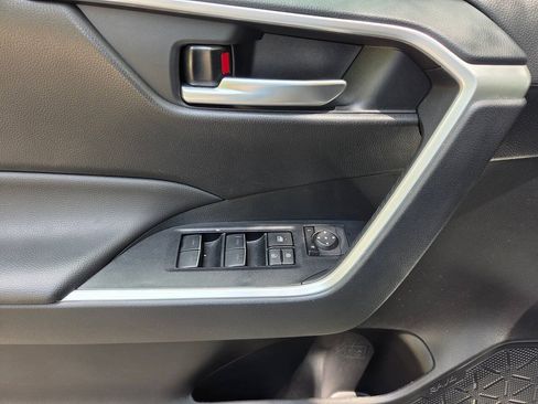 Used 2025 Toyota RAV4 XLE FWD image 14