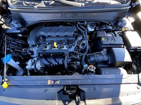 Used 2026 Hyundai Venue SEL FWD image 14