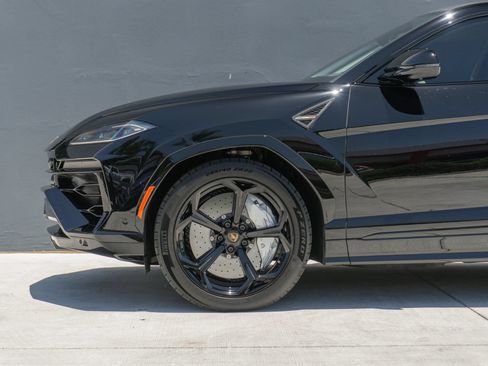 Used 2026 Lamborghini Urus SE AWD/4WD image 18