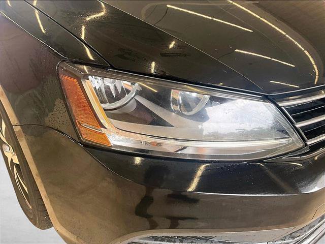 Used 2017 Volkswagen Jetta SE FWD image 28