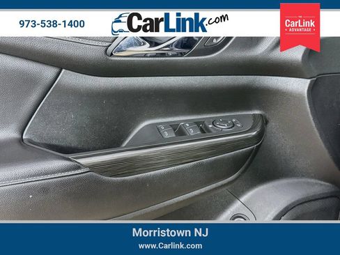 Used 2019 GMC Acadia SLT AWD/4WD image 22