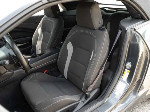 Used 2017 Chevrolet Camaro LT w/ Technology Package RWD image 14
