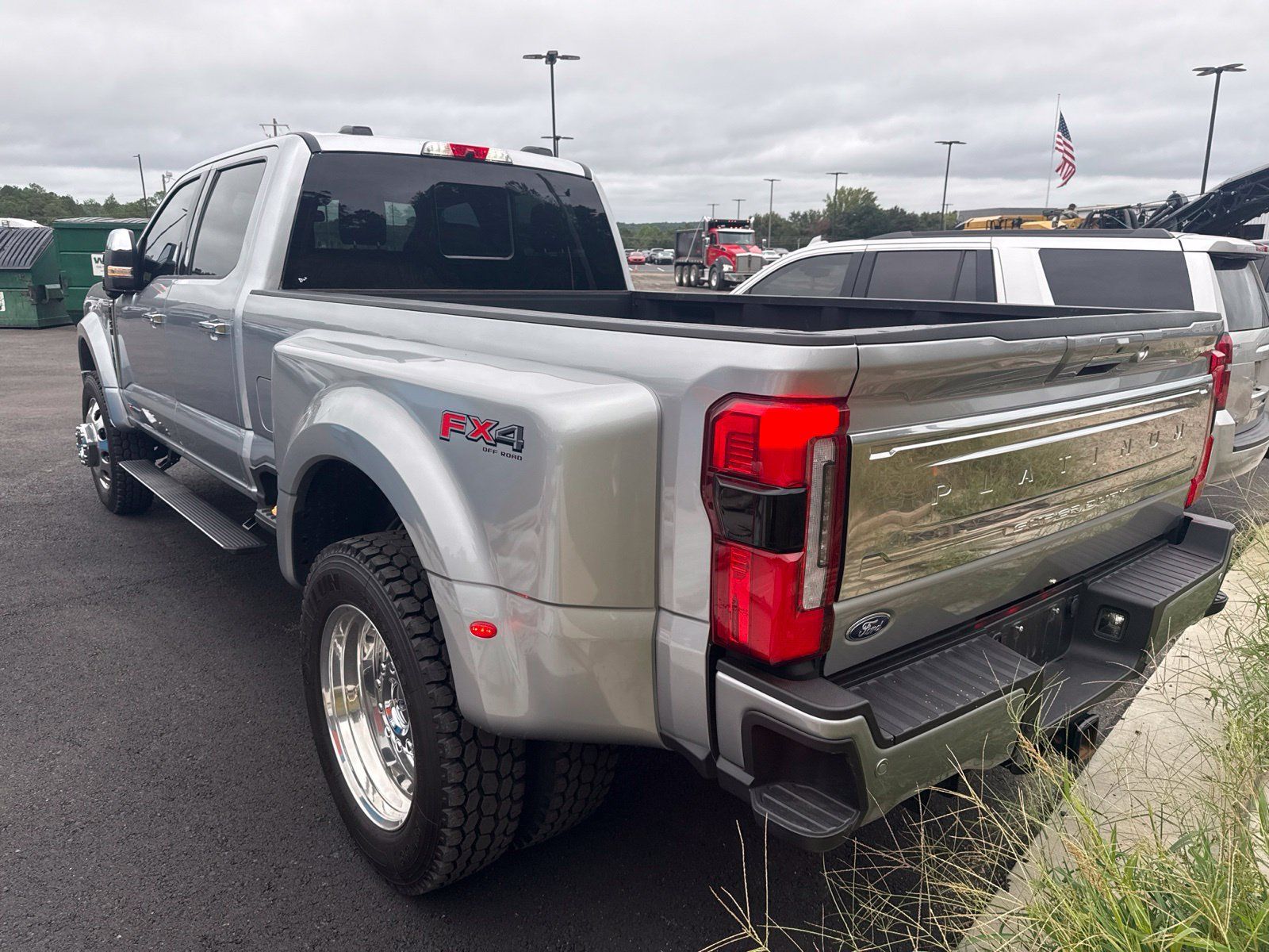 Used 2024 Ford F450 Platinum w/ FX4 Off-Road Package AWD/4WD image 5