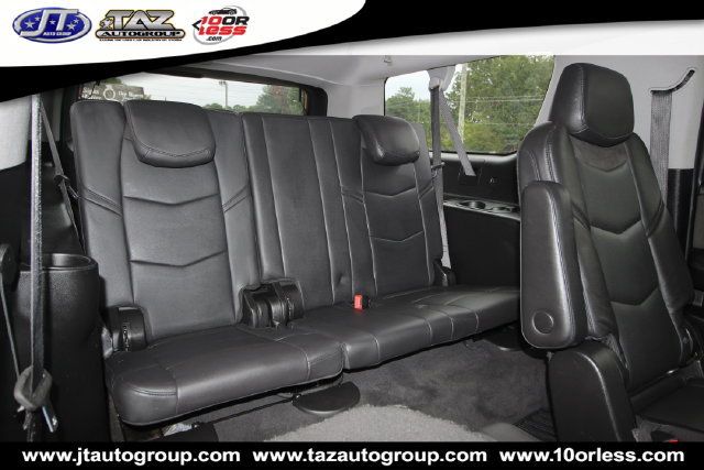 Used 2019 Cadillac Escalade ESV Premium Luxury w/ Escalade Sport Edition AWD/4WD image 12