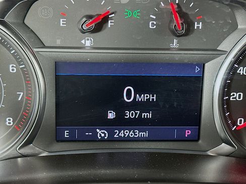 Used 2025 Chevrolet Blazer LT FWD image 19
