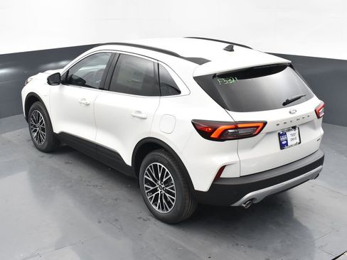 New 2025 Ford Escape SE FWD image 26