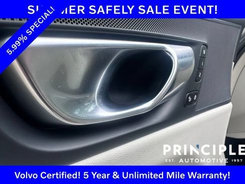 Certified 2024 Volvo XC60 B5 Core AWD/4WD image 24