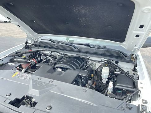 Certified 2018 Chevrolet Silverado 1500 LT w/ Redline Edition AWD/4WD image 29