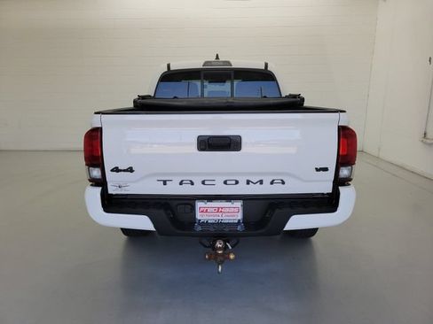 Used 2021 Toyota Tacoma SR AWD/4WD image 6