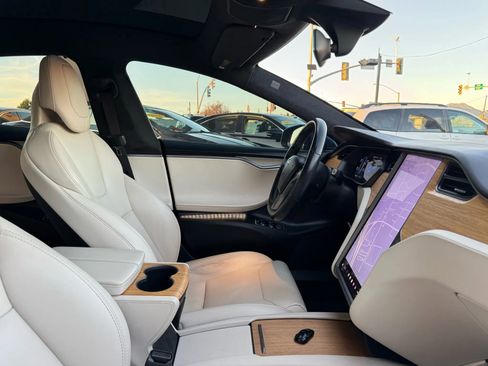 Used 2020 Tesla Model S Performance image 11