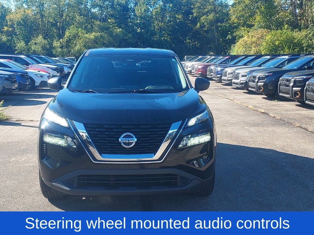 Used 2021 Nissan Rogue S AWD/4WD image 2