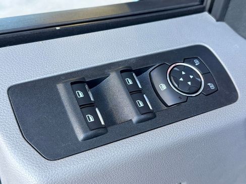 Used 2019 Ford F150 XLT w/ Equipment Group 302A Luxury image 11