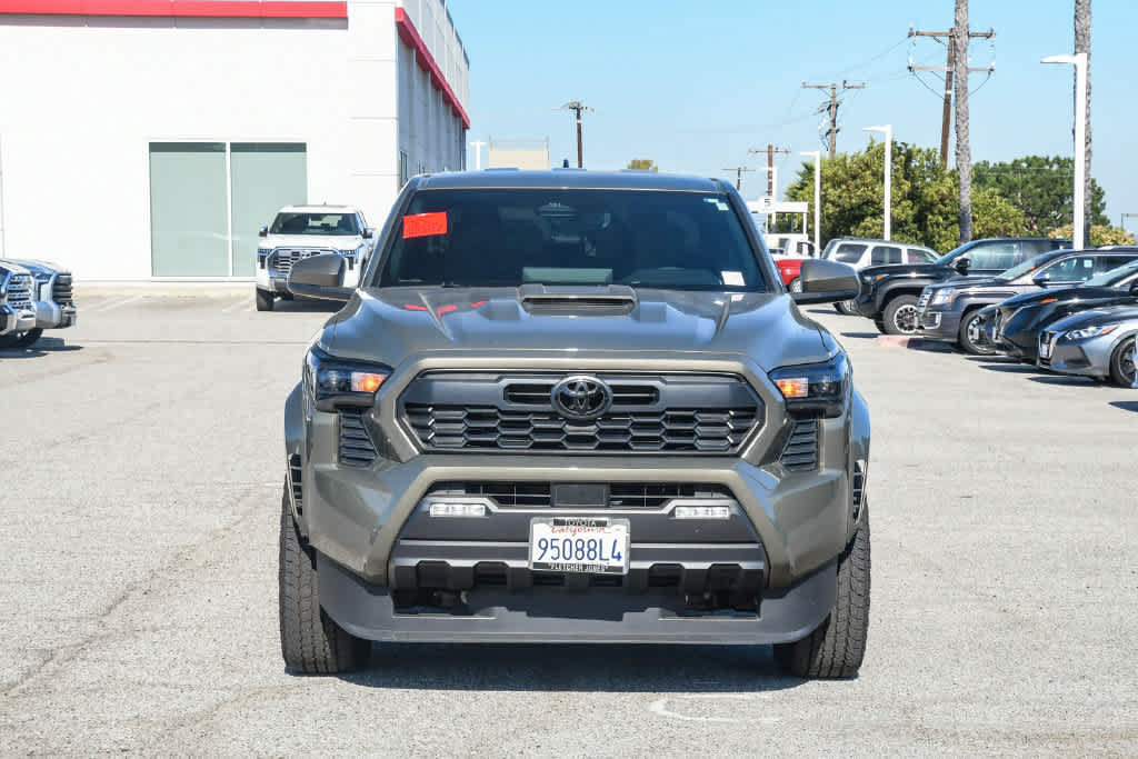 Certified 2026 Toyota Tacoma TRD Sport AWD/4WD image 2