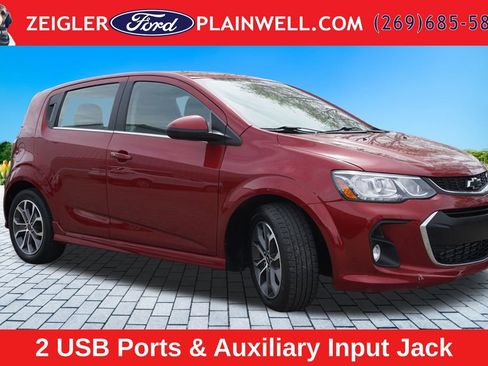 Used 2020 Chevrolet Sonic LT w/ Convenience Package FWD image 7