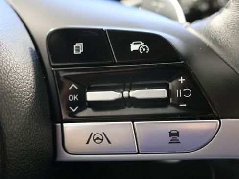 Certified 2024 Hyundai Tucson Limited AWD/4WD image 12