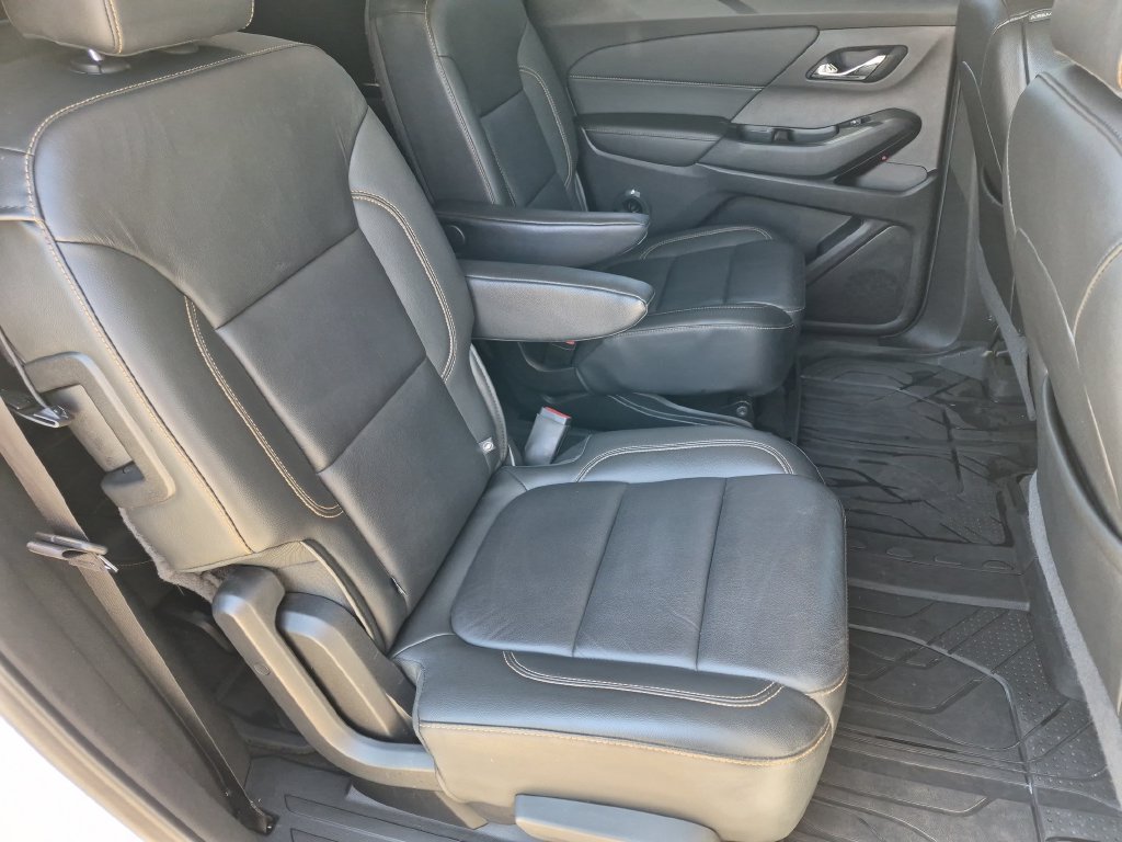 Used 2019 Chevrolet Traverse RS w/ LPO, Floor Liner Package AWD/4WD image 21
