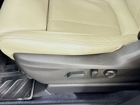 Used 2021 Subaru Ascent Limited w/ Technology Package image 22