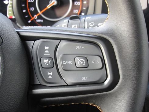 Used 2024 Jeep Wrangler Unlimited Sport AWD/4WD image 23