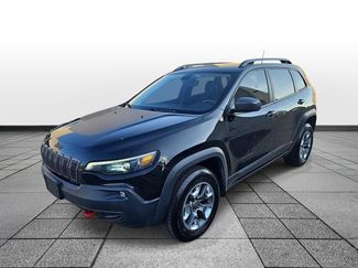 Used 2019 Jeep Cherokee Trailhawk w/ Comfort/Convenience Group AWD/4WD video 1