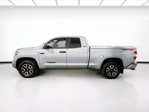 Used 2021 Toyota Tundra SR5 w/ TRD Off-Road Package AWD/4WD image 20