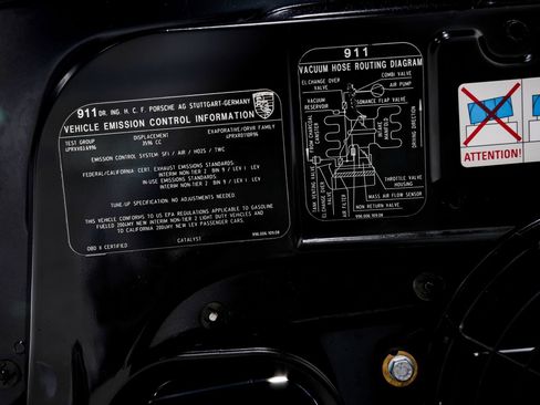 Used 2004 Porsche 911 Carrera RWD image 40