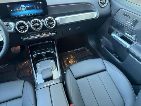 Certified 2023 Mercedes-Benz GLB 250 image 28