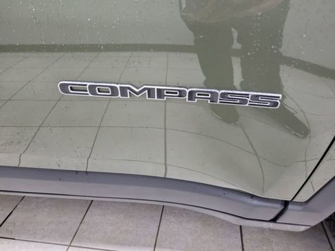 Used 2019 Jeep Compass Latitude image 22