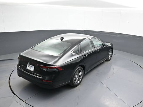 Certified 2023 Honda Accord EX image 38