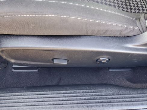 Used 2021 Dodge Challenger SXT w/ Blacktop Package image 14