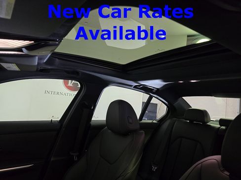Used 2025 BMW 330i xDrive Sedan w/ M Sport Package image 11