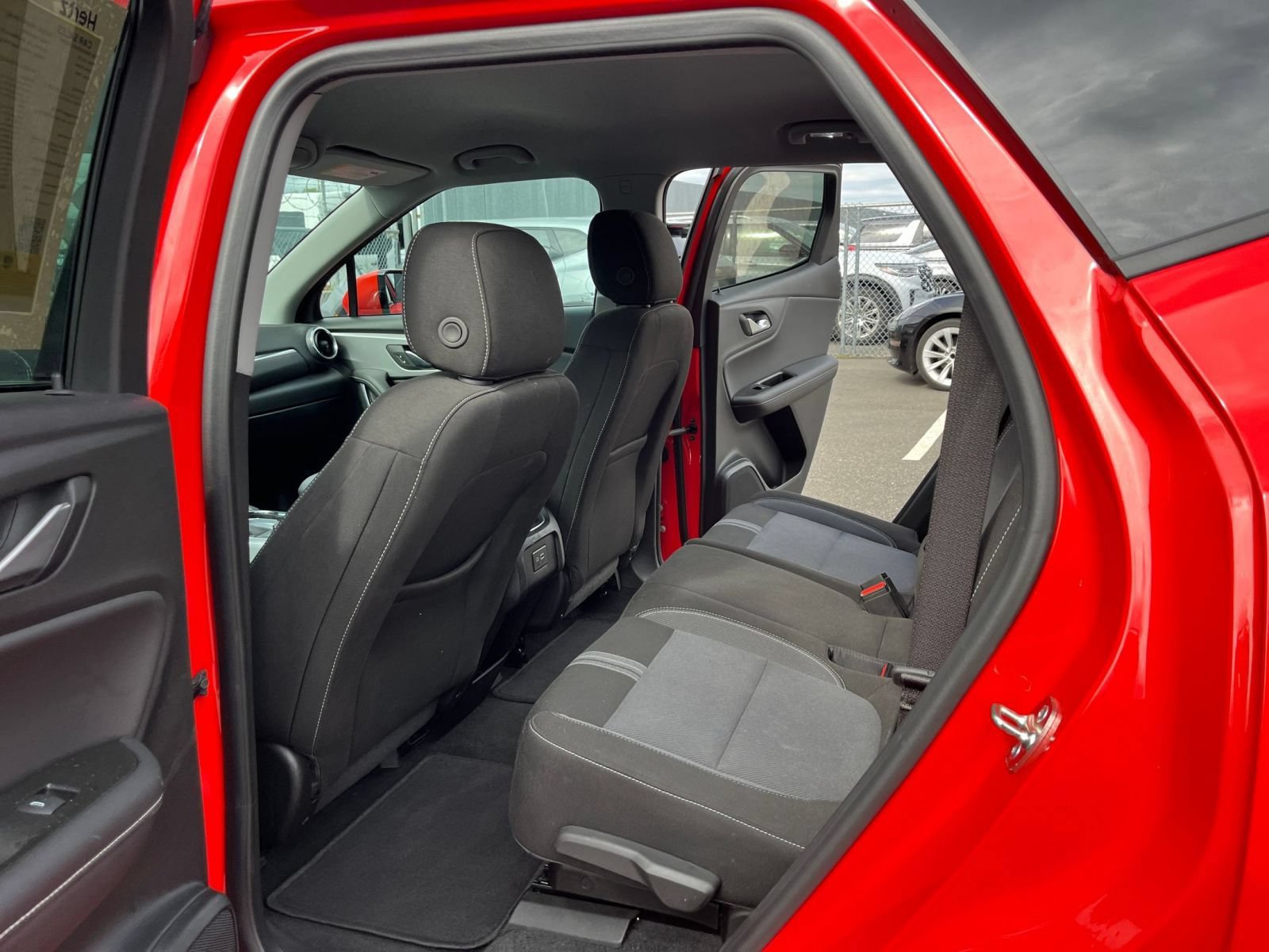 Used 2026 Chevrolet Blazer LT FWD image 26