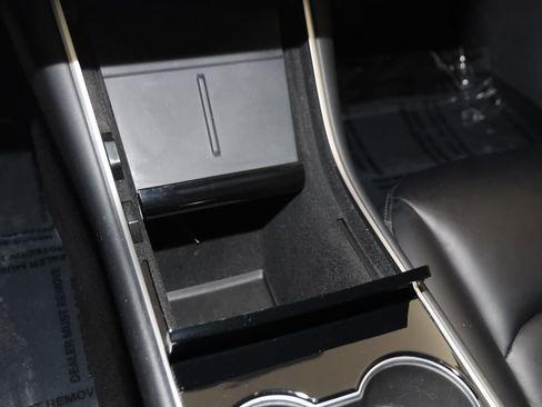 Used 2020 Tesla Model 3 Standard Range image 29